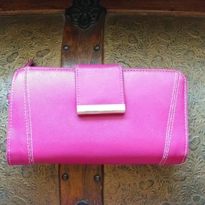 Fuscia wallet